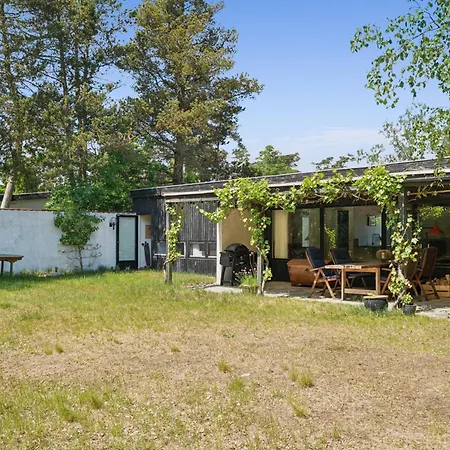 Charming Summer House Close To The Bøtø By